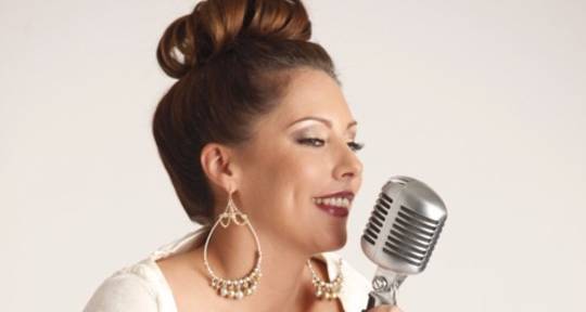 Singer, Songwriter - Arika Kane