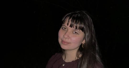 Singer-songwriter - Cristina