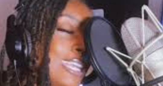 LYRICIST, ,SONGWRITER - TAY PHOENIXX