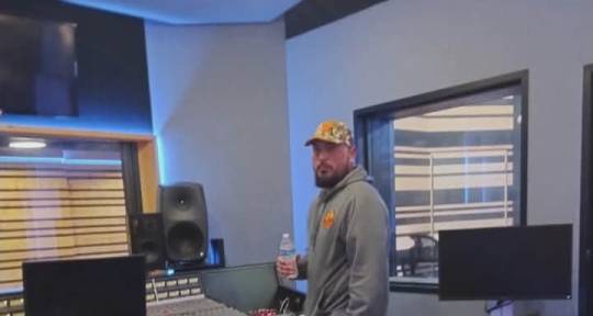 Songwriter/Artist/ - Backroad Chev