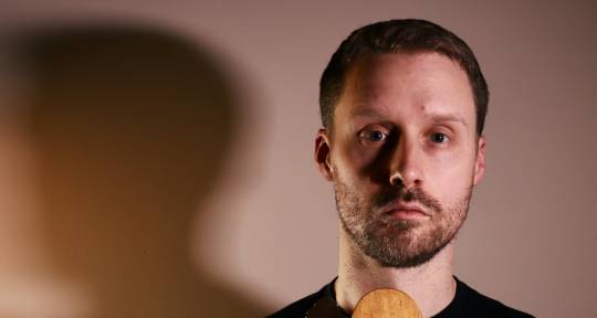 Remote & Live Session Bassist - Hugh Richardson