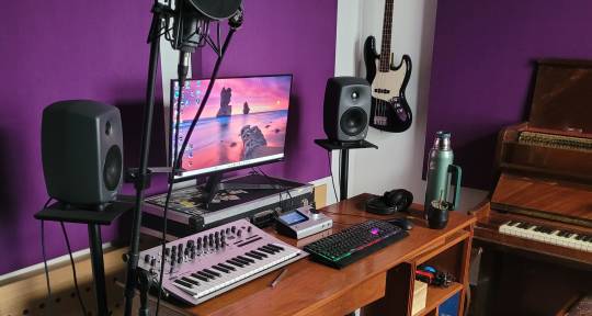 Mix Engeneer, Producer, Guitar - Gabriel Kerman