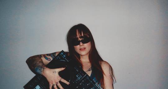 Female Session Vocalist  - Staciez Mum