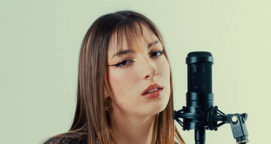 Singer, songwriter, topliner - Amalia Tabares