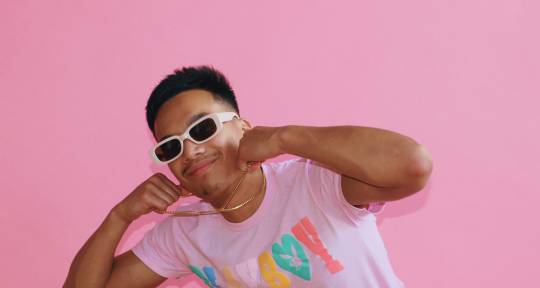 Pop/Hip-Hop fusion singer - J. Quil