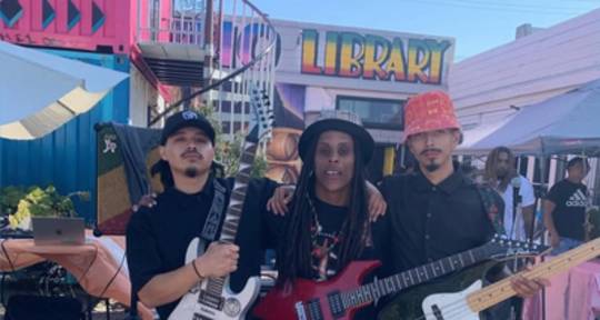 Hip Hop Music Producer / Guita - Groovy Chu