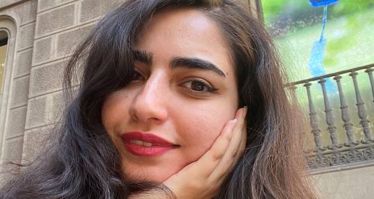 I'm a lyricist - Neda Pouyamehr