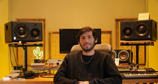 Pop Indie Producer & Guitarist - Ayrton Suarez