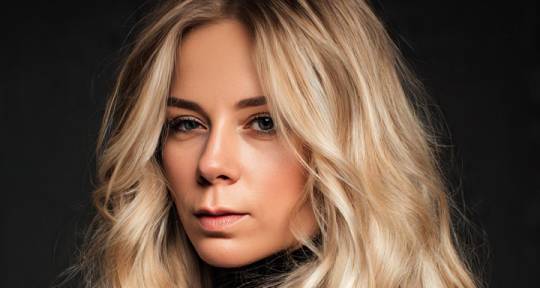 Sensual Music Producer - Christina-Rae Kingston