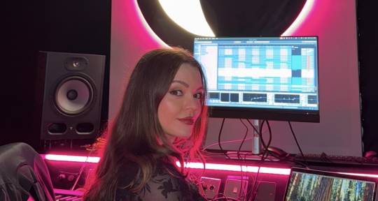 MA Pop Topliner & Vocalist - Lucinda Weber (Cinderina)