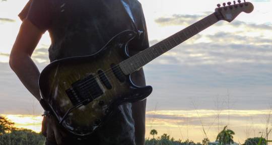 Heavy Metal & Rock Guitarist - Paridol