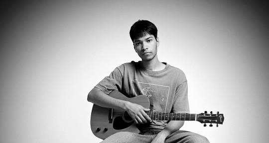 Singer-Songwriter/Rapper - Joss Collen