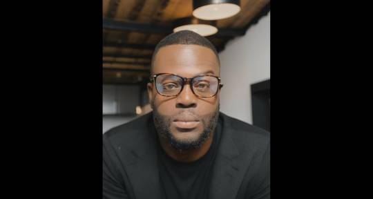 I write custom verses & Hooks - Mc Smooth