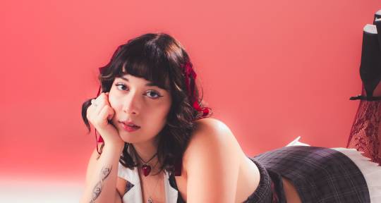 Singer-songwriter and vocalist - LEEA CLEM