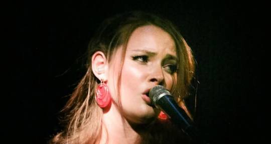 Singer / Songwriter / Producer - Sarah Manovski