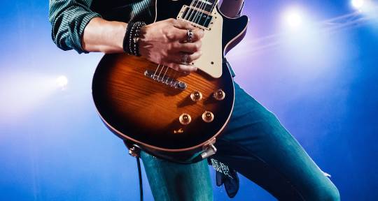 Session Guitarist  - Alex Brandão