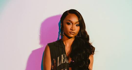 Pop/R&B Songwriter & Topliner - Brittney Mills