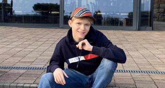 Singer/Songwriter - William Dunst