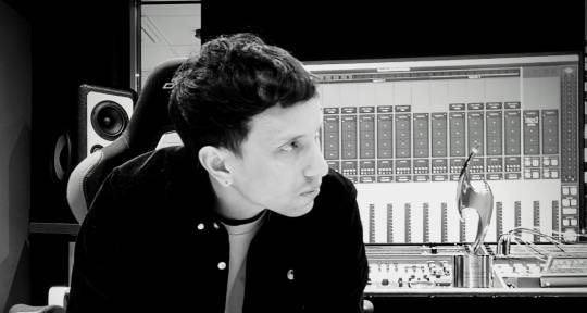 Production, Mixing, Mastering - Loïc Ghanem / Voyager1