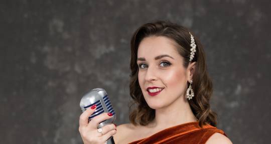 Jazz/Swing singer & top liner - Victoria Bass