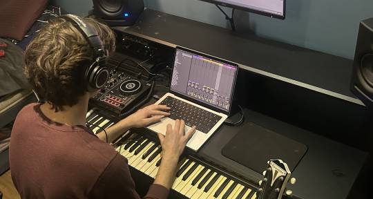 Multi-Genre Producer + Mixer - James Manington