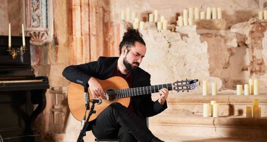 Flamenco Session Guitarrist. - Samuel Cristóbal