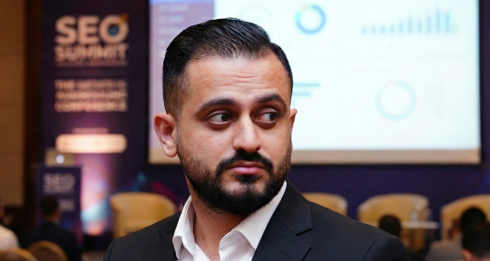 Singer, musician, poet, compos - Mohsen Avid