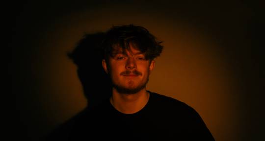 Professional Music Producer - blaank