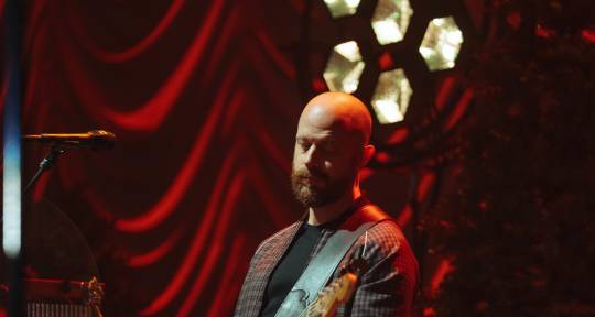 Session Bassist - Dennis Edwards