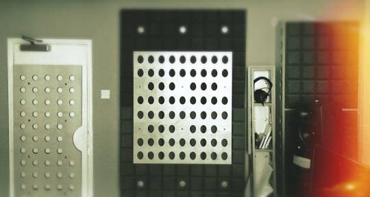 Remote mixing, hip hop, bands. - Russell Keefe @ MixitPro