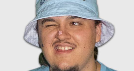 Award-Winning Music Producer - Dylan Carmona