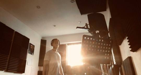 Pop/Soul Vocalist - Joshua Benjamin