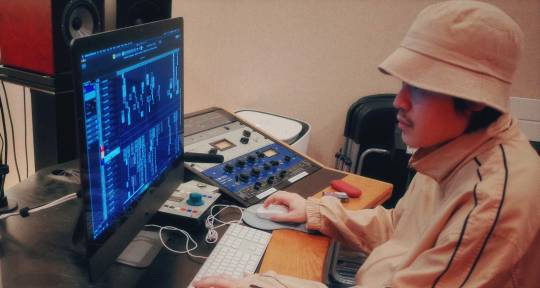 K-Pop Topliner & Songwriter - HARANHN