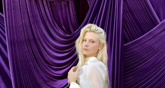 Pop Artist/Singer-Songwriter - SNOW