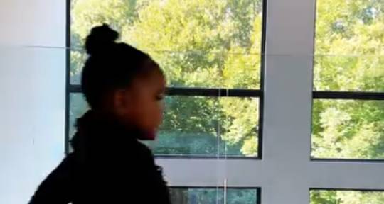 Session Guitarist - Agnes Afrifa