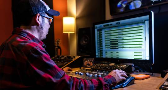 Mixing,Mastering and Producer - Diaz.Mix