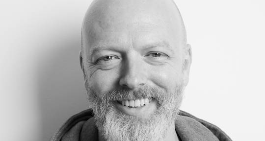 Producer | Mixer | Guitarist - Tom Colvin