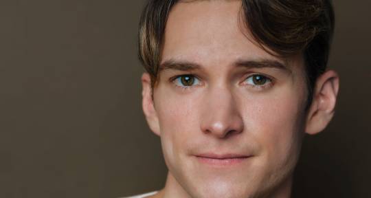 Male Pop Vocalist/Songwritter - Jeffrey Follis