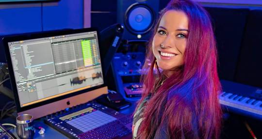 Rich Tone - High Belting Range - Audrey Valentina