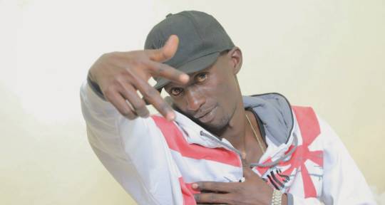 Song writer  - Estarn cruz