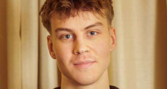 Vocalist/Songwriter/Producer - DeejaVu