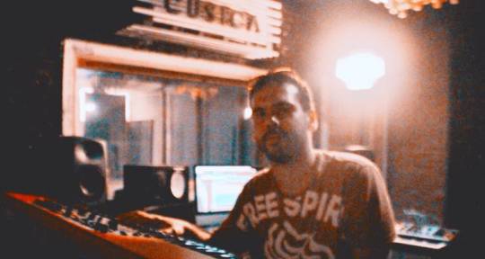 Wavy Jazz Hip Hop R&B producer - Dan Borgogno