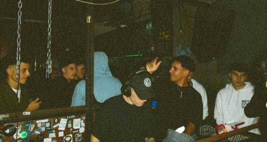 Mixing, mastering, producer - Cristian Montaner