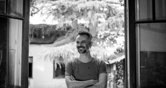 Piano and keyboard player - Seba D