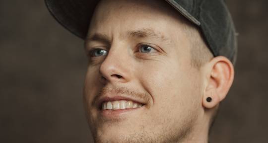 EDM Producer | Ghost Productio - Robbie Mendez