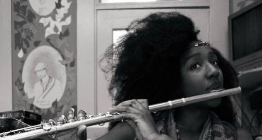 Singer/Songwriter , Musician - Aziza Love