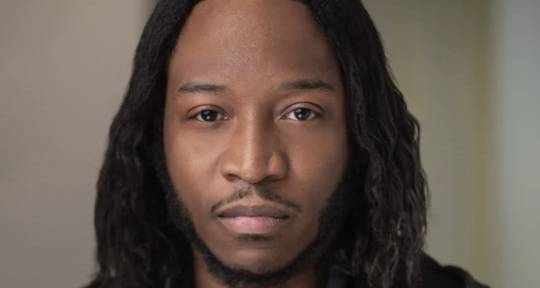 Singer-songwriter, deep vibes - Aye Eye Musik