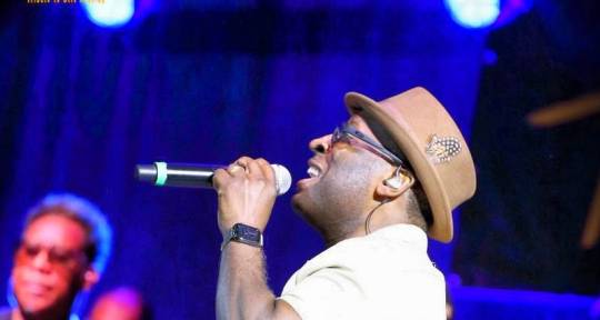 Singer-songwriter & producer - Vincent Carr