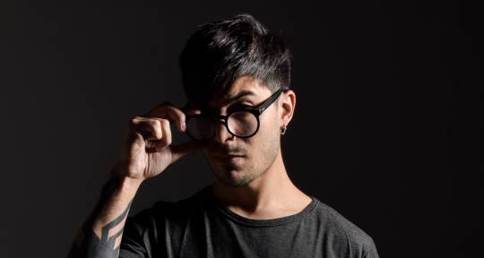 Rock/Electronic Music Producer - Álvaro | Bassist & Producer