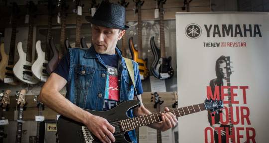 Studio guitarist - Stanislav Maksymov